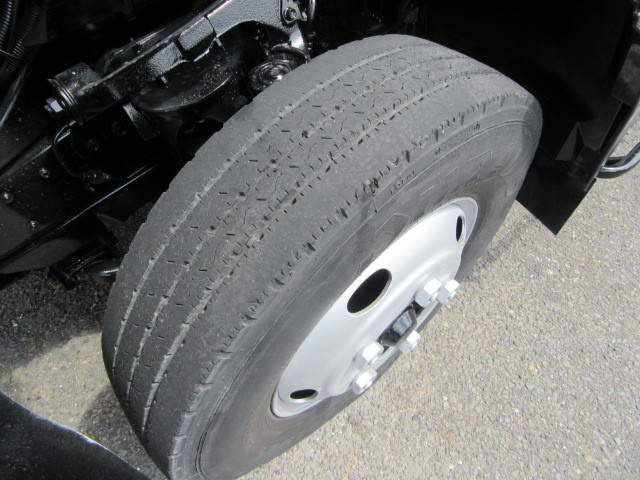 いすゞエルフパッカー車（塵芥車）小型（2t・3t）[写真11]