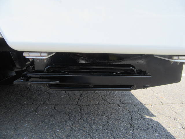 いすゞエルフパッカー車（塵芥車）小型（2t・3t）[写真26]