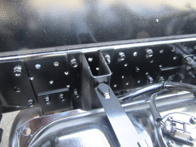 いすゞエルフパッカー車（塵芥車）小型（2t・3t）[写真30]