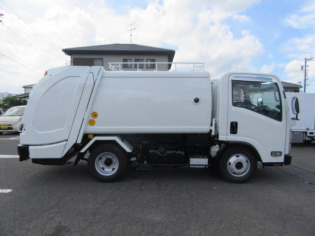 いすゞエルフパッカー車（塵芥車）小型（2t・3t）[写真06]