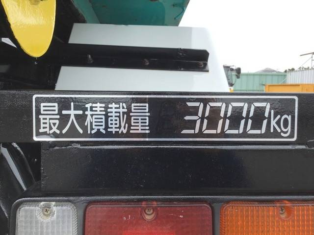 三菱ふそうキャンターコンテナ専用車小型（2t・3t）[写真12]