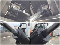 三菱ふそうキャンターコンテナ専用車小型（2t・3t）[写真16]