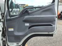 三菱ふそうキャンターコンテナ専用車小型（2t・3t）[写真32]