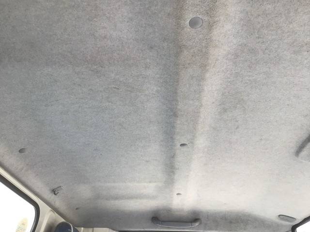 三菱ふそうキャンターコンテナ専用車小型（2t・3t）[写真37]