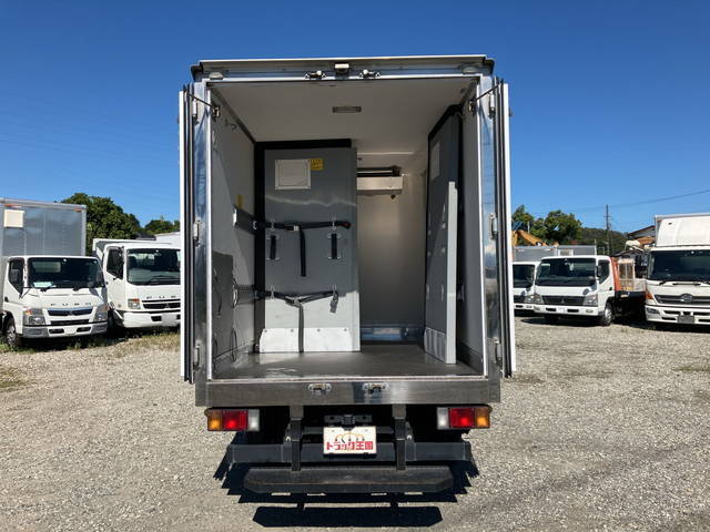 いすゞエルフ冷凍車（冷蔵車）小型（2t・3t）[写真11]