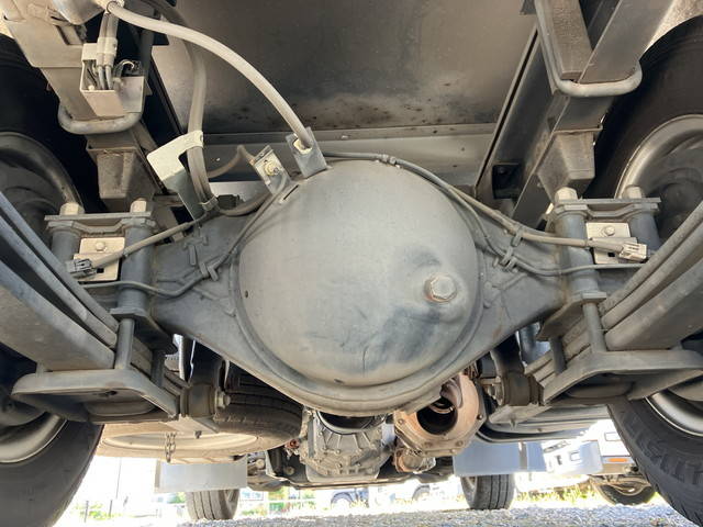 いすゞエルフ冷凍車（冷蔵車）小型（2t・3t）[写真20]