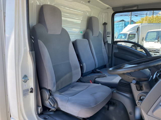 いすゞエルフ冷凍車（冷蔵車）小型（2t・3t）[写真28]