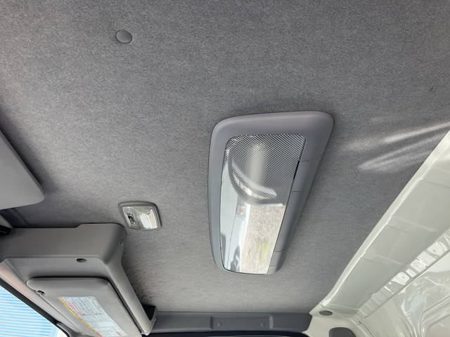 いすゞエルフ冷凍車（冷蔵車）小型（2t・3t）[写真29]