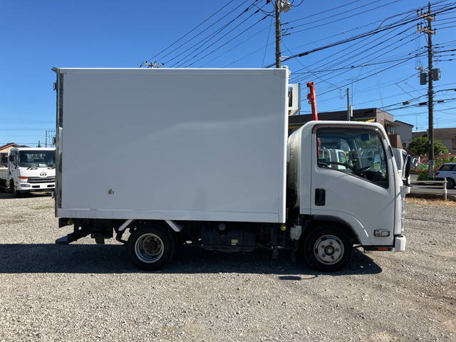 いすゞエルフ冷凍車（冷蔵車）小型（2t・3t）[写真07]