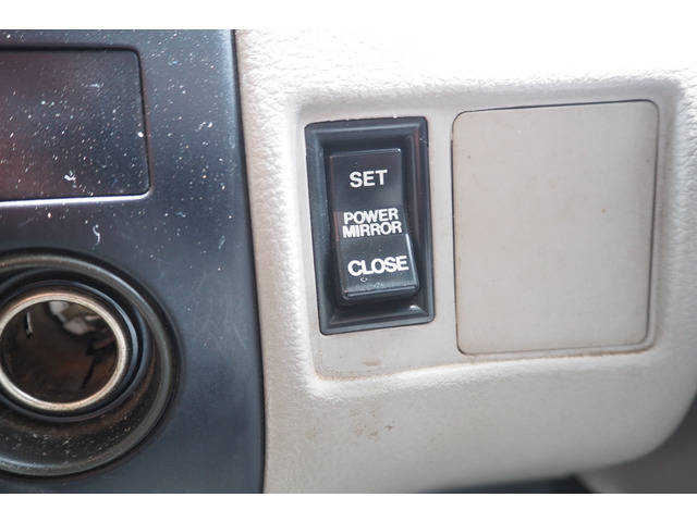 トヨタダイナクレーン5段小型（2t・3t）[写真34]