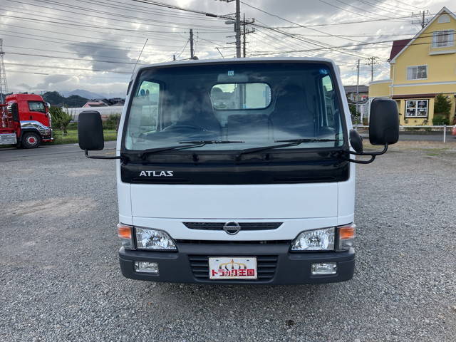 日産アトラス平ボディ小型（2t・3t）[写真09]
