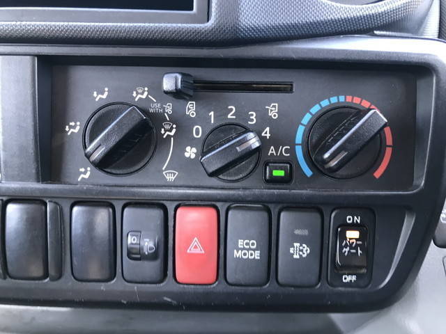 日野デュトロ平ボディ小型（2t・3t）[写真39]