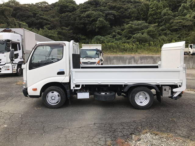 日野デュトロ平ボディ小型（2t・3t）[写真05]