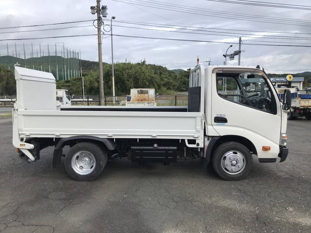 日野デュトロ平ボディ小型（2t・3t）[写真06]