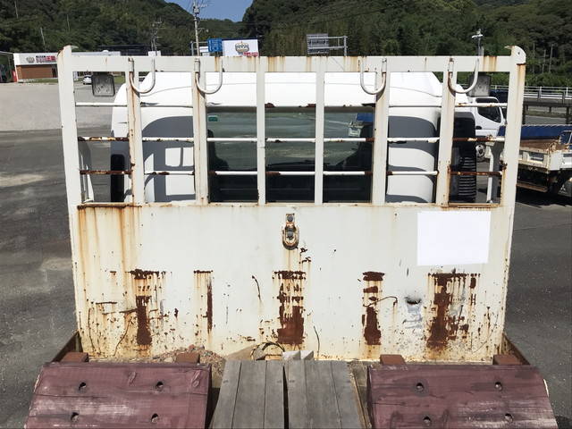 いすゞフォワード回送車増トン（6t・8t）[写真12]