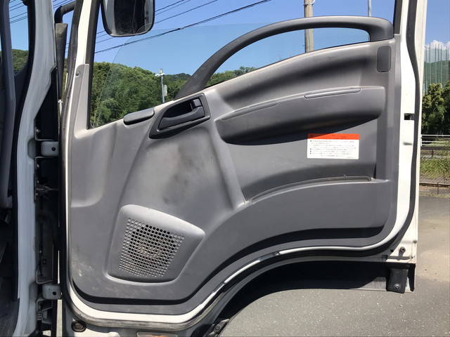 いすゞフォワード回送車増トン（6t・8t）[写真22]