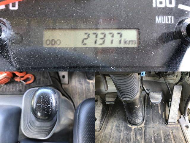 いすゞフォワード回送車増トン（6t・8t）[写真30]