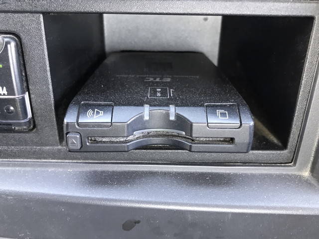 いすゞフォワード回送車増トン（6t・8t）[写真32]