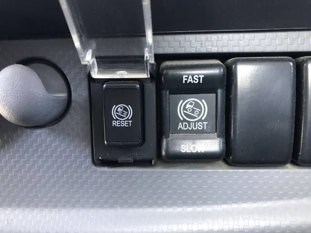 いすゞフォワード回送車増トン（6t・8t）[写真34]