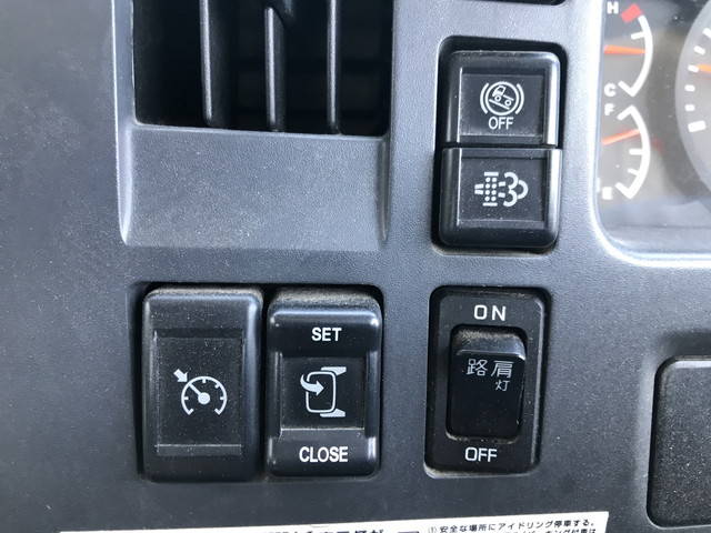 いすゞフォワード回送車増トン（6t・8t）[写真38]