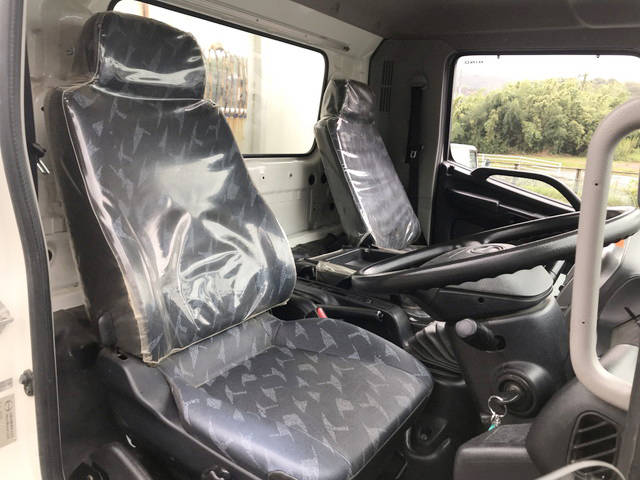 日野レンジャーダンプ中型（4t）[写真28]