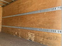 三菱ふそうキャンターアルミバン小型（2t・3t）[写真14]