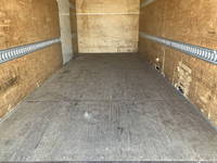 三菱ふそうキャンターアルミバン小型（2t・3t）[写真16]