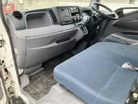 三菱ふそうキャンターアルミバン小型（2t・3t）[写真32]