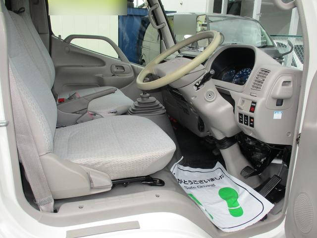 トヨタトヨエースパネルバン小型（2t・3t）[写真10]