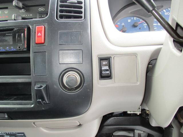 トヨタトヨエースパネルバン小型（2t・3t）[写真21]