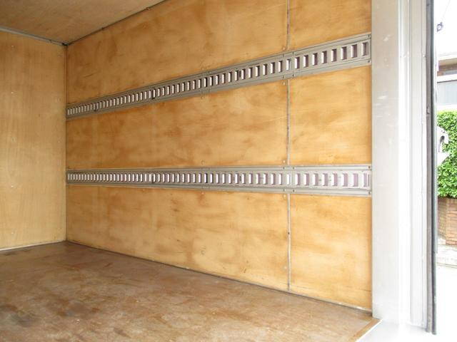 トヨタトヨエースパネルバン小型（2t・3t）[写真09]