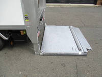 日野デュトロパネルバン小型（2t・3t）[写真12]