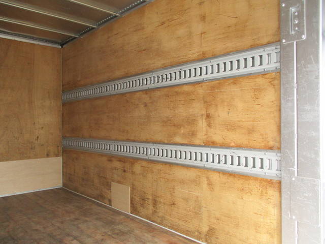 日野デュトロパネルバン小型（2t・3t）[写真15]