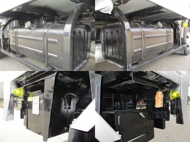 日野デュトロパネルバン小型（2t・3t）[写真36]