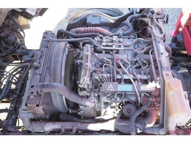 三菱ふそうキャンタークレーン4段小型（2t・3t）[写真29]