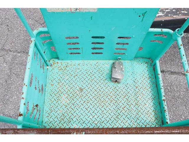 三菱ふそうキャンター高所作業車小型（2t・3t）[写真13]