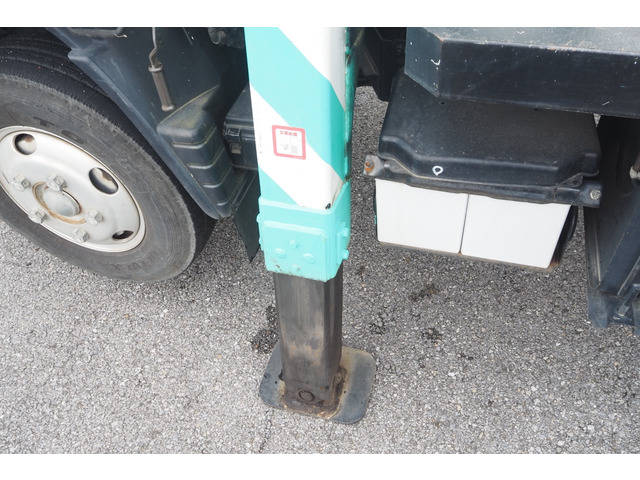 三菱ふそうキャンター高所作業車小型（2t・3t）[写真23]