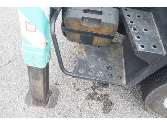 三菱ふそうキャンター高所作業車小型（2t・3t）[写真24]