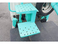 三菱ふそうキャンター高所作業車小型（2t・3t）[写真09]