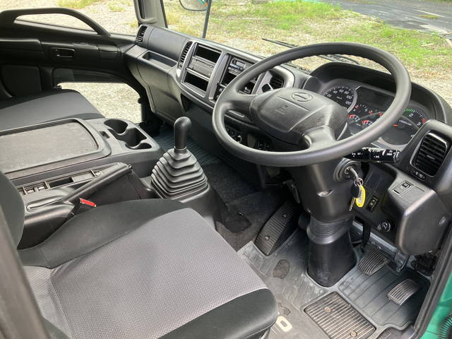 日野レンジャーアルミブロック中型（4t）[写真31]