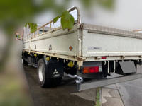 三菱ふそうキャンター平ボディ小型（2t・3t）[写真02]