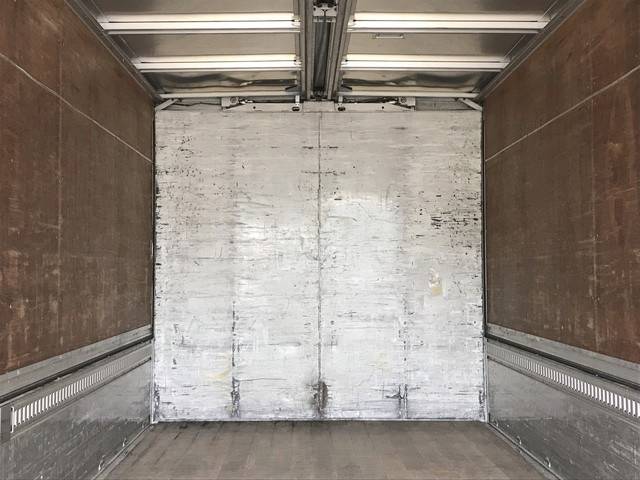 三菱ふそうファイターアルミウイング中型（4t）[写真16]