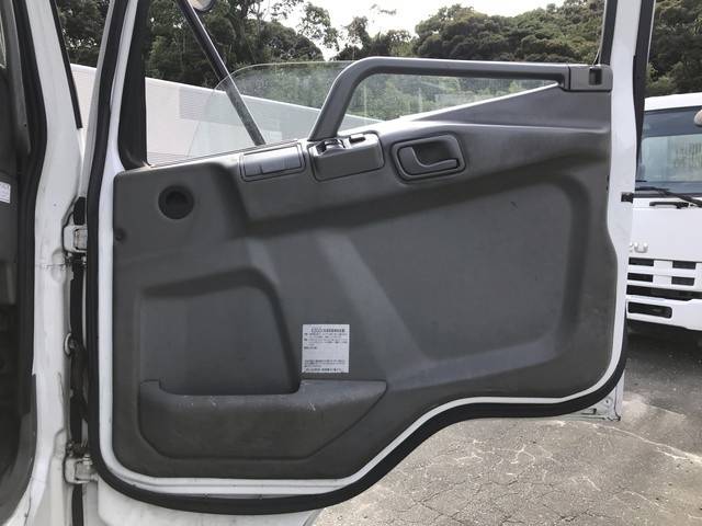 三菱ふそうファイターアルミウイング中型（4t）[写真30]