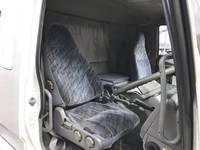 三菱ふそうファイターアルミウイング中型（4t）[写真34]