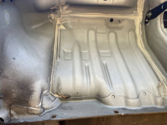 日野レンジャー幌車増トン（6t・8t）[写真16]