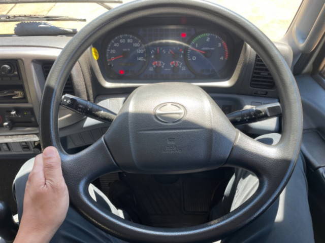 日野レンジャー幌車増トン（6t・8t）[写真24]