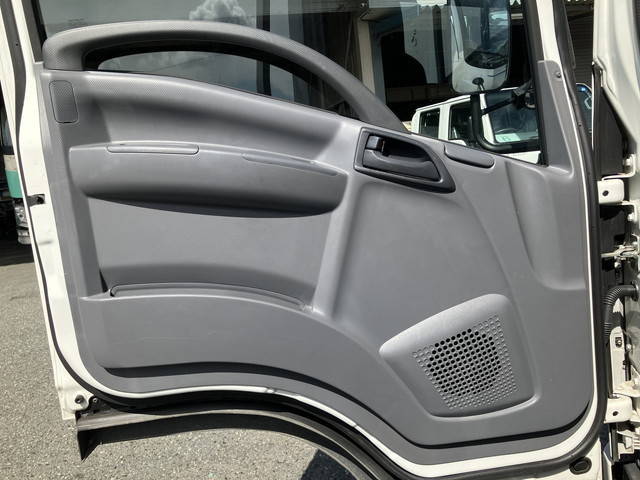 いすゞエルフアルミブロック小型（2t・3t）[写真28]