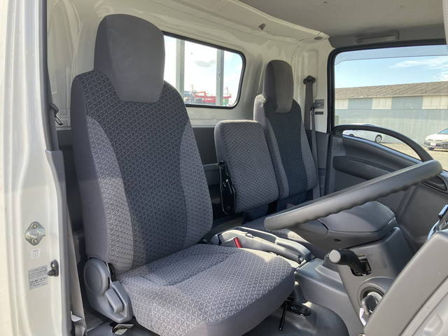 いすゞエルフアルミブロック小型（2t・3t）[写真33]