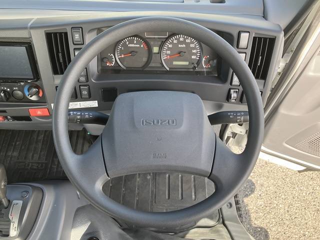 いすゞエルフアルミブロック小型（2t・3t）[写真35]