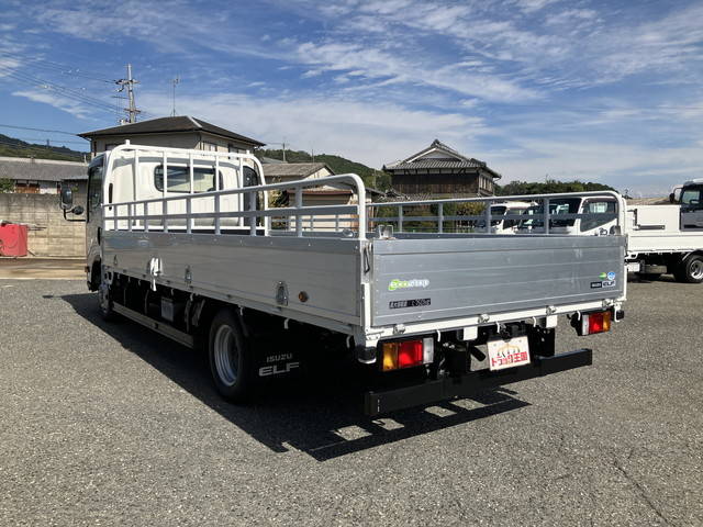 いすゞエルフアルミブロック小型（2t・3t）[写真04]